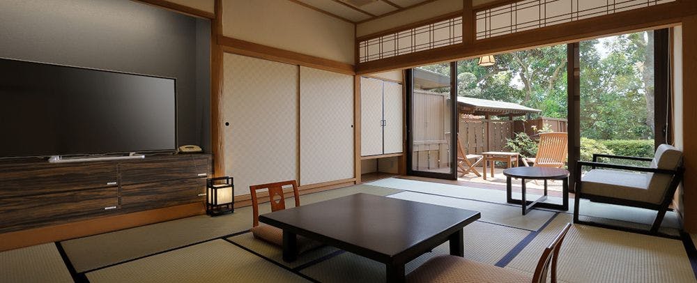 和室14.5榻榻米+信樂燒露天浴池客房