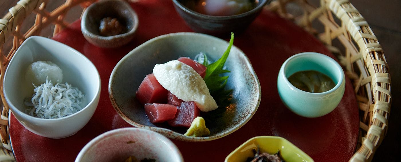森の入り江の離れ宿　無雙庵枇杷