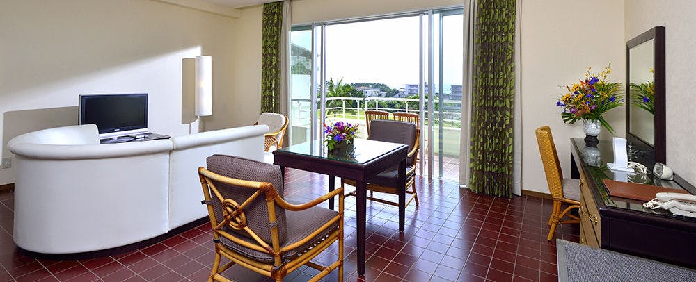 THE NEST ISHIGAKI