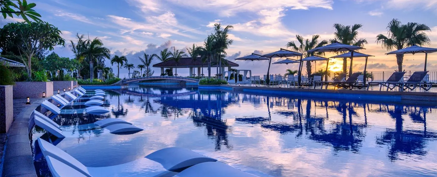 ガーデンプール