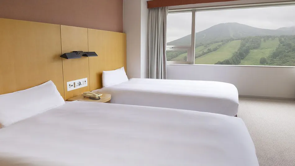 ANA Crowne Plaza Resort Appi Kogen (formerly: Hotel Appi Grand Main Building & Tower)