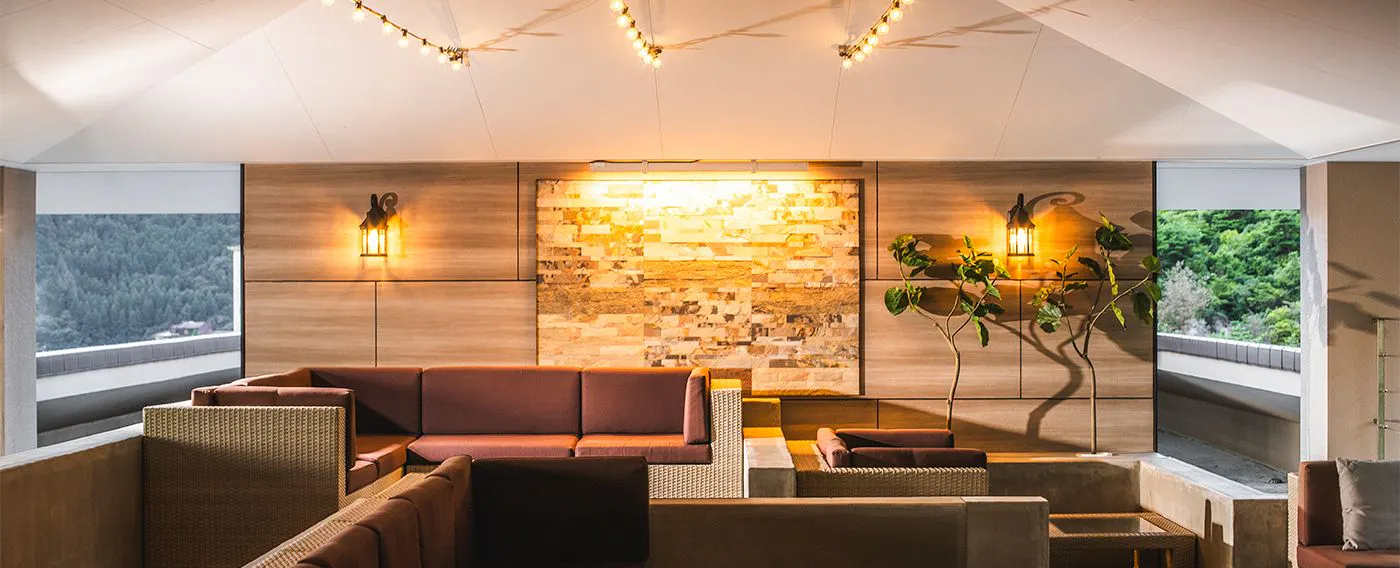 屋上ラウンジテラス