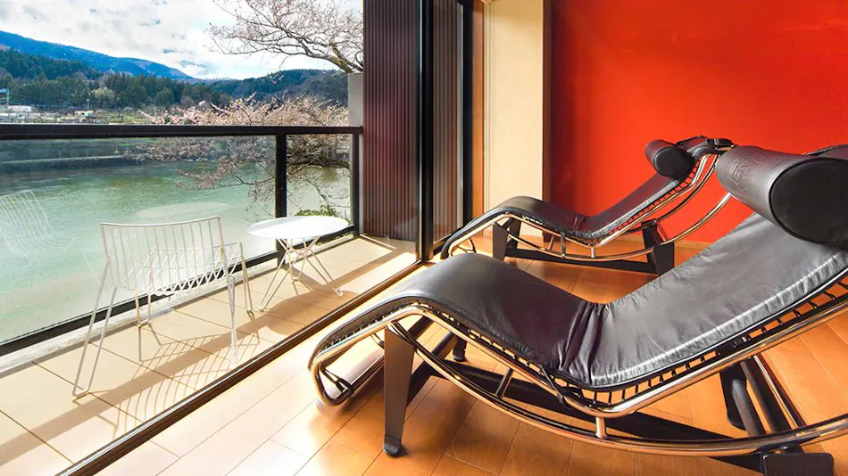 River Retreat Garaku