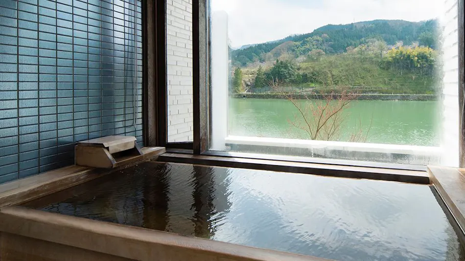 River Retreat Garaku