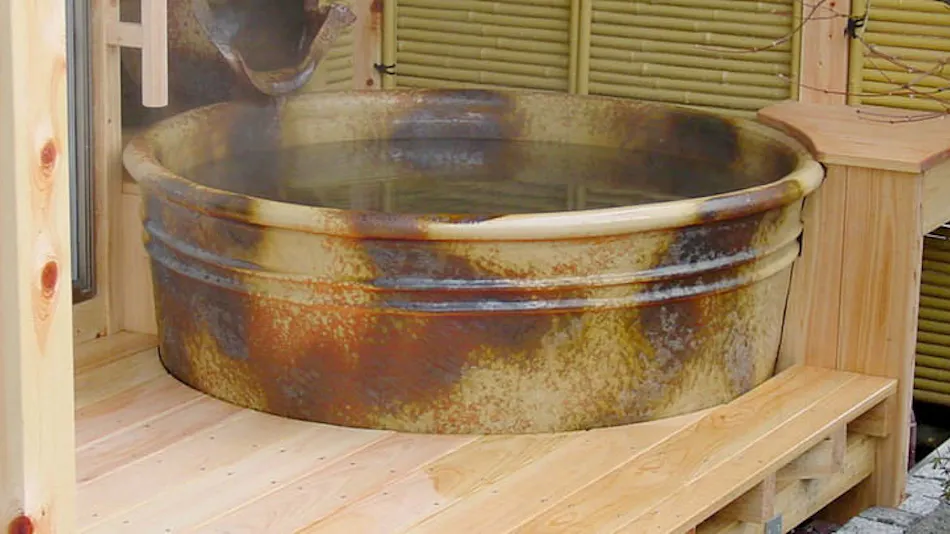 Shinshu Kamisuwa Onsen Hotel Saginoyu, an Inn with Amber-Colored Private Hot Spring Source