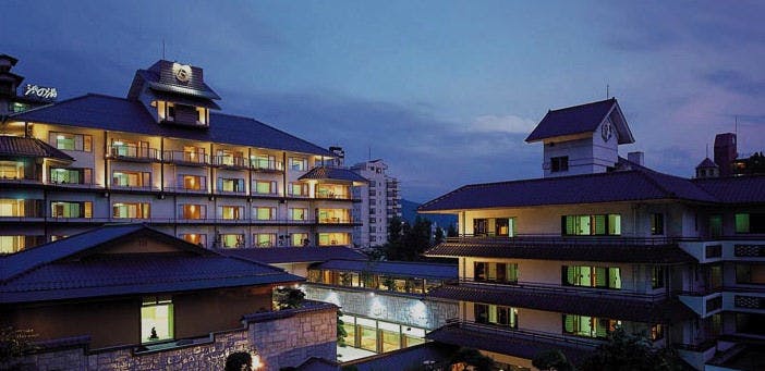 Shinshu Kamisuwa Onsen Hotel Saginoyu, an Inn with Amber-Colored Private Hot Spring Source