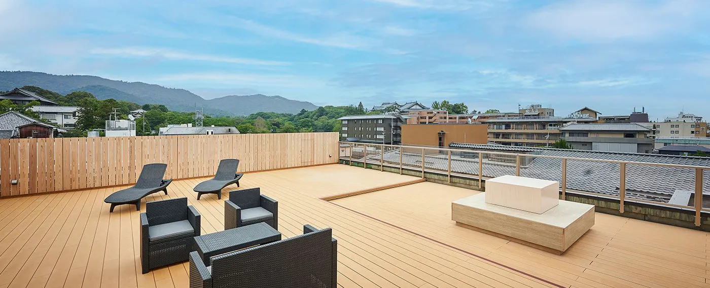 เลานจ์บนดาดฟ้า