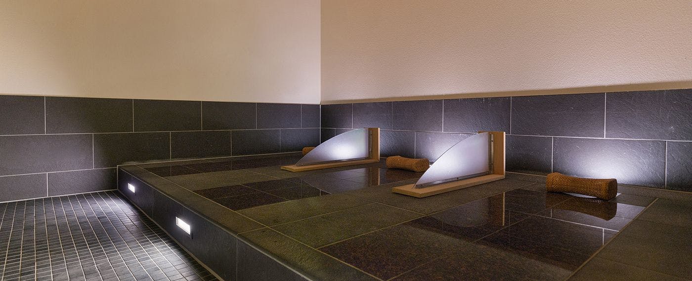 ซาวน่าหินร้อน