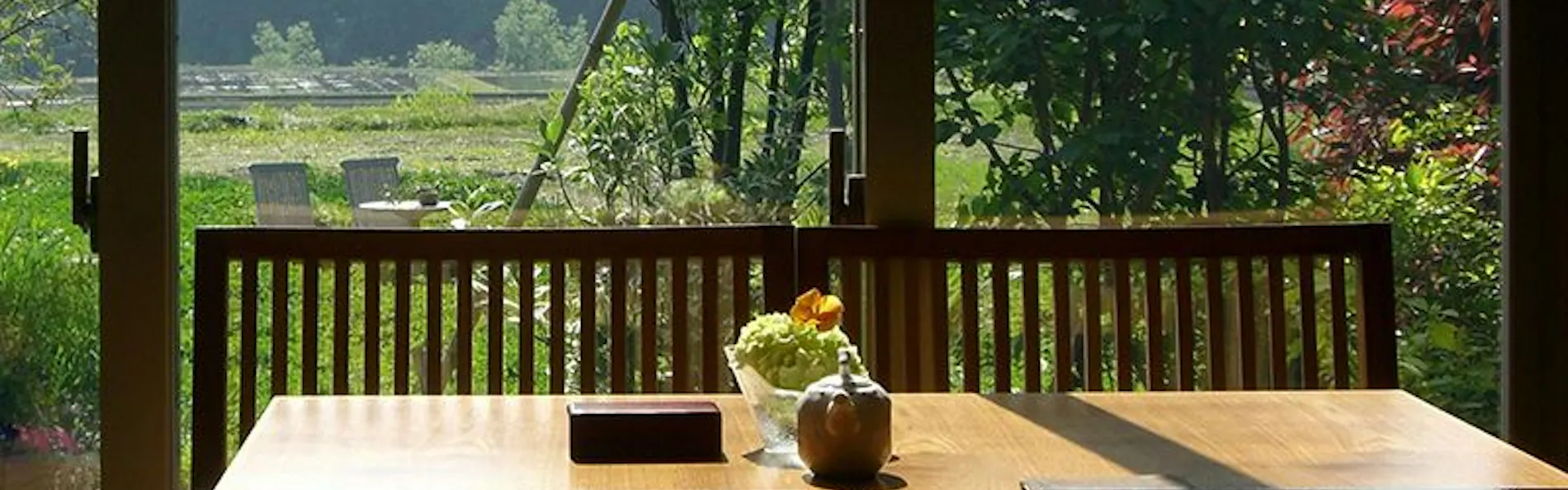 里山のオーベルジュ 薪の音