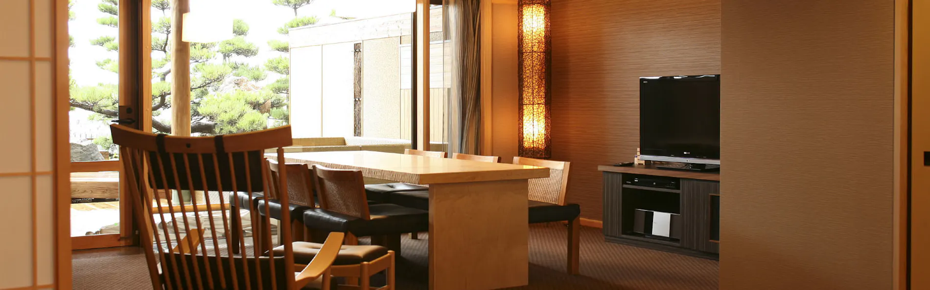 ホテルニューアワジ