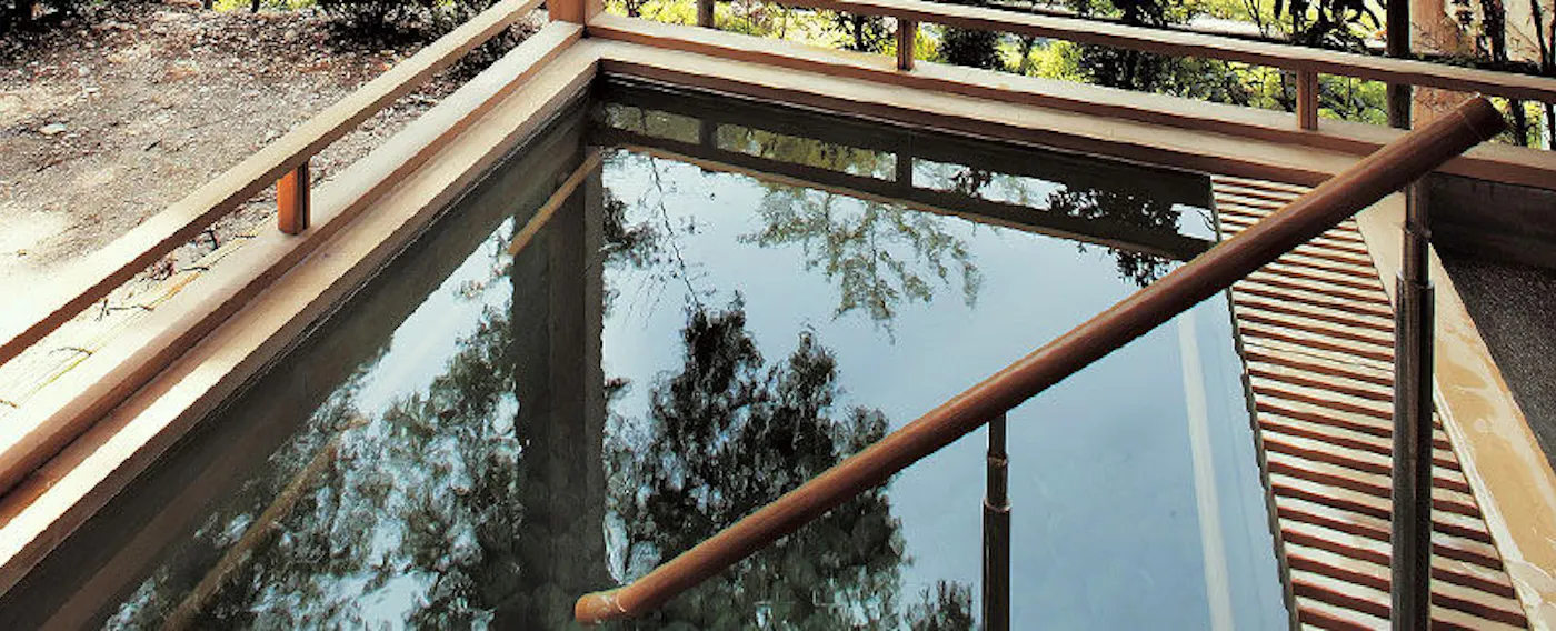 น้ำพุร้อนและอ่างอาบน้ำ