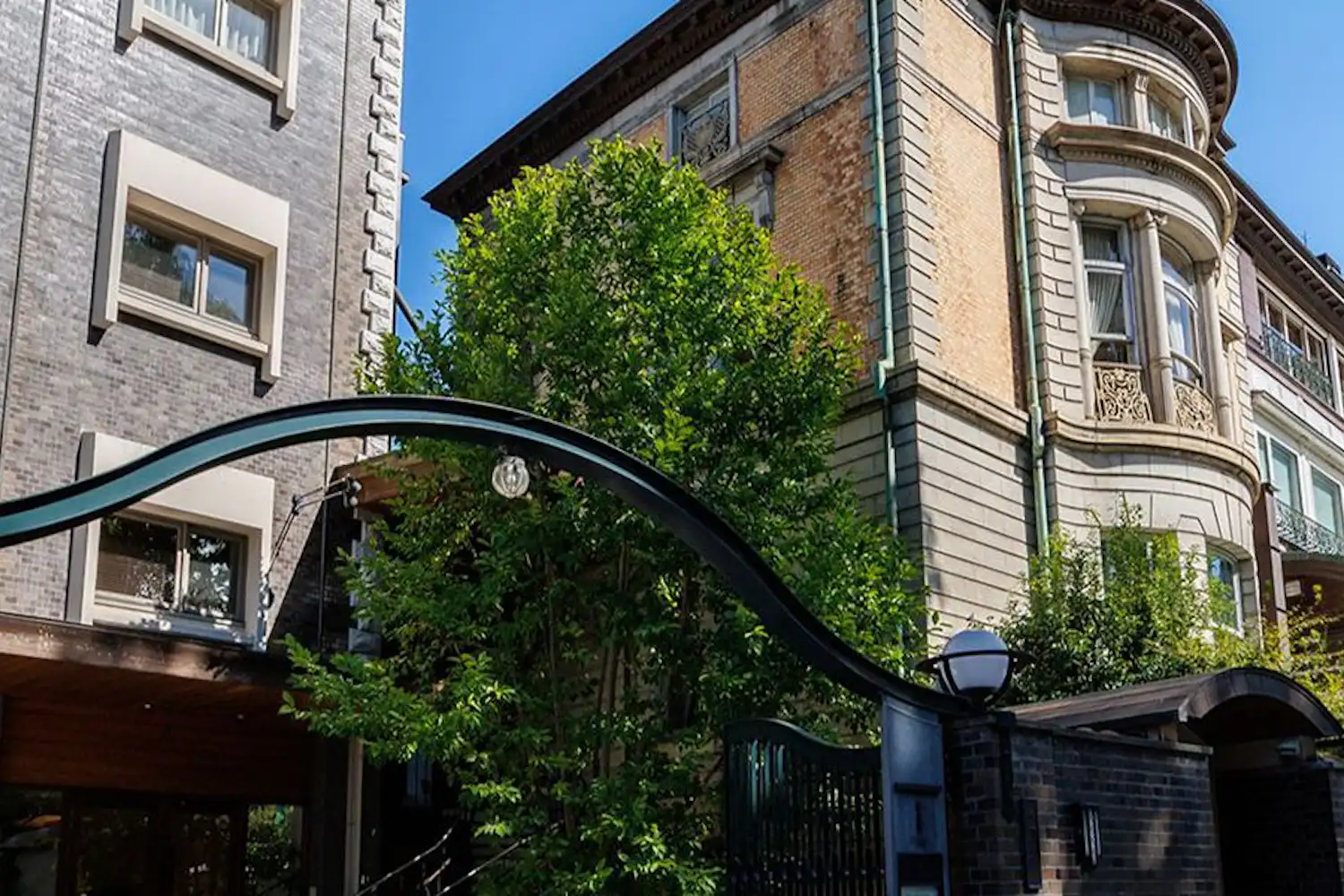 ภายนอกอาคาร