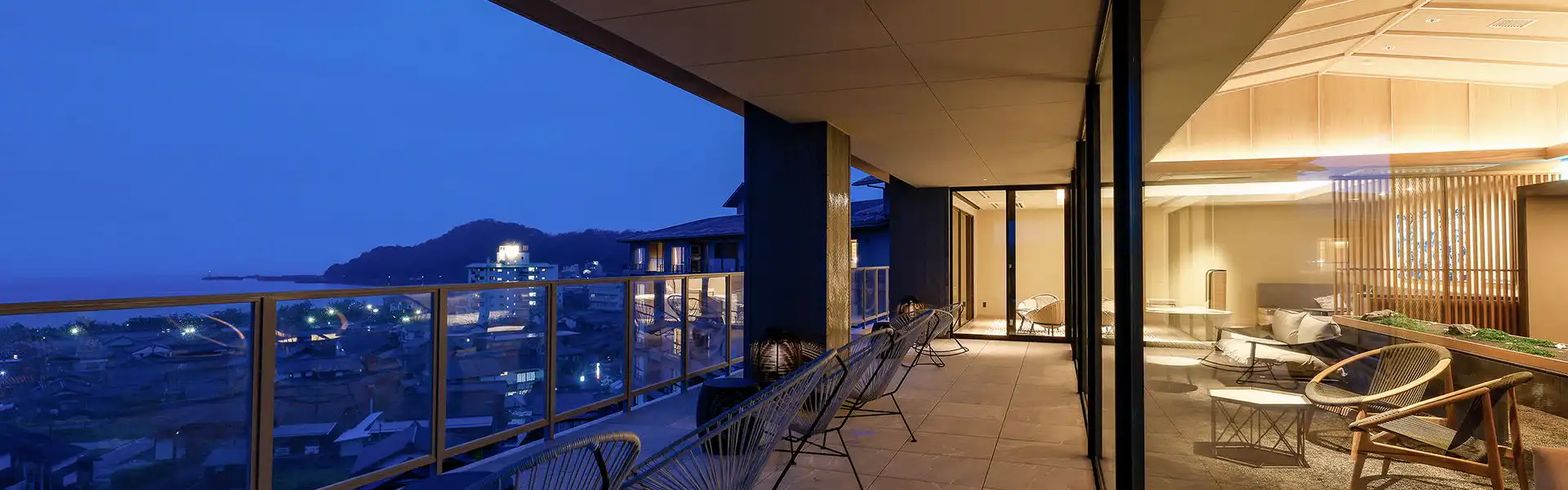 ラウンジテラス