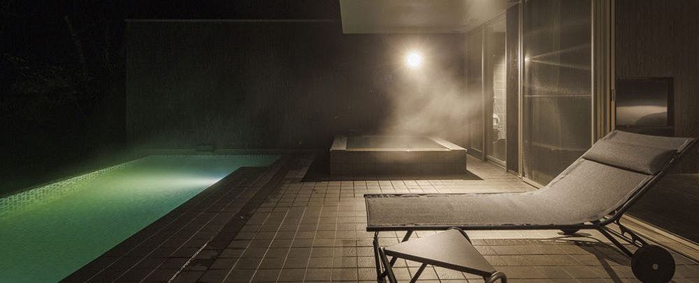 Fujinoya: Inn with Open-Air Baths for Couples
