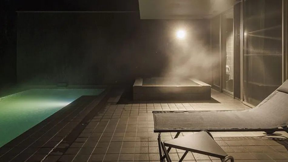 Fujinoya: Inn with Open-Air Baths for Couples