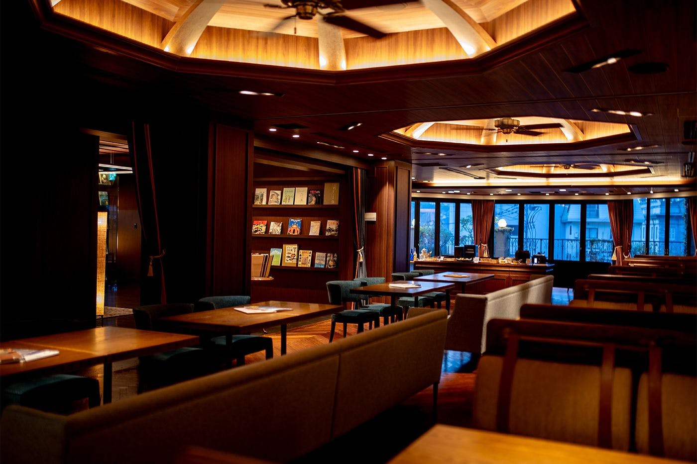 올 인클루시브 라운지