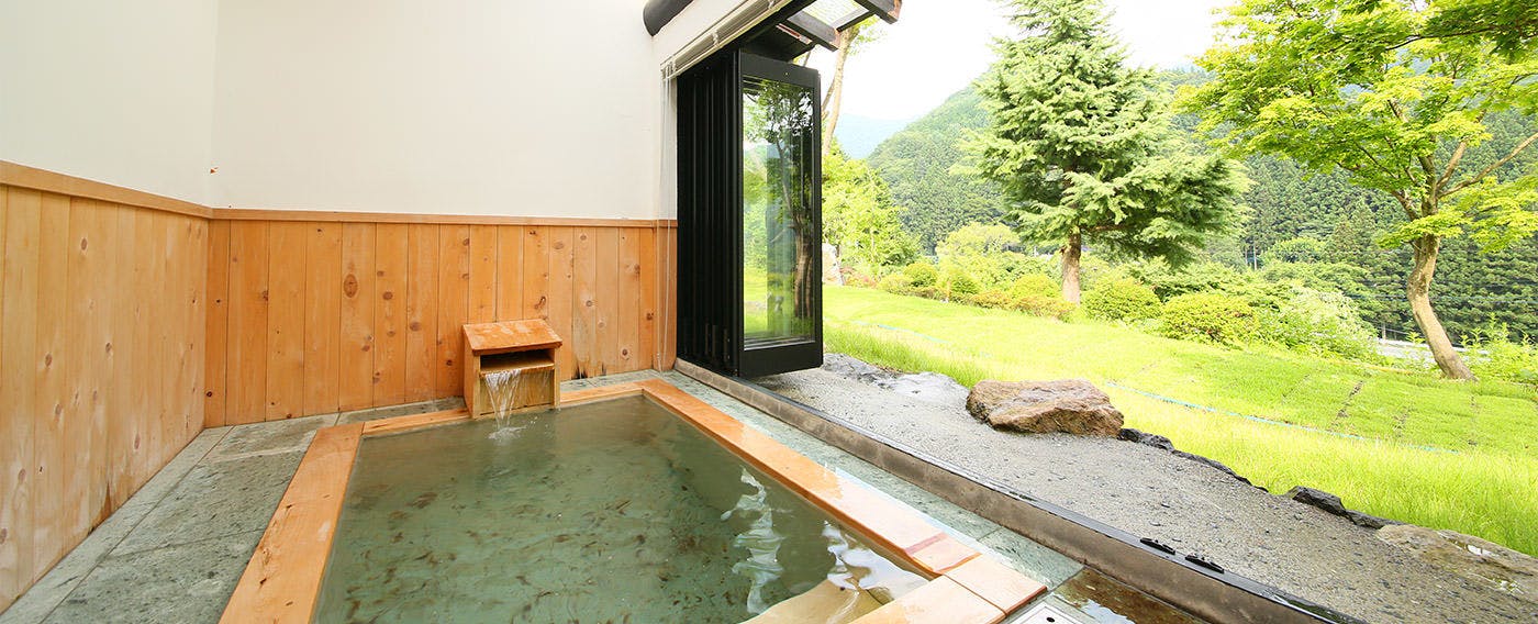 川場温泉　清流の里　錦綉山荘