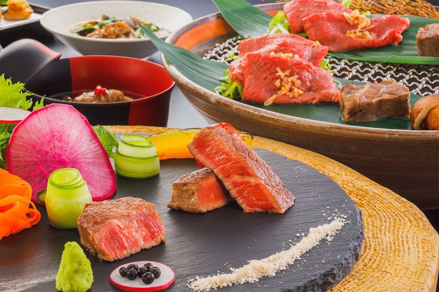 อาหารและเครื่องดื่ม