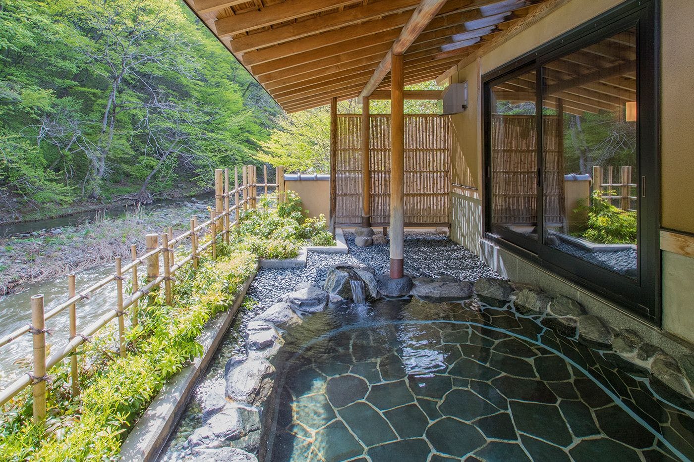磐梯熱海温泉　熱海荘