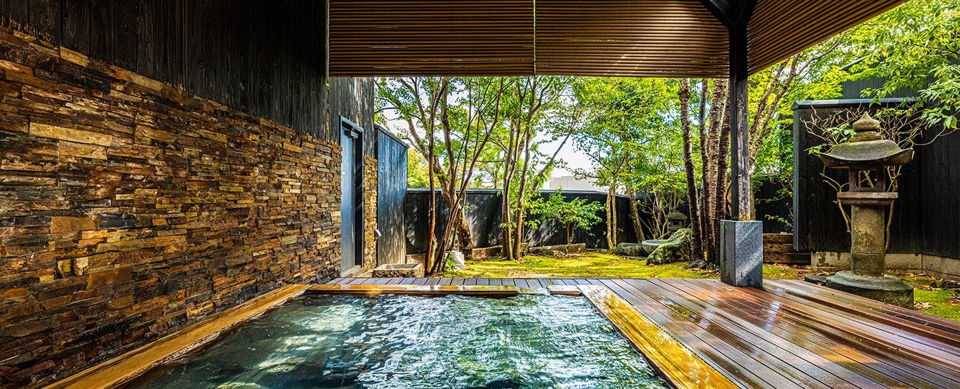 บ่อน้ำพุร้อนกลางแจ้ง