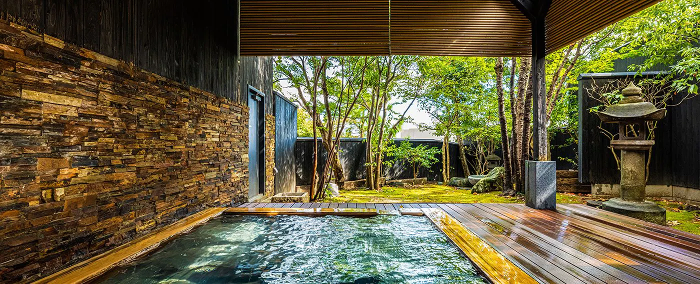 บ่อน้ำพุร้อนกลางแจ้ง