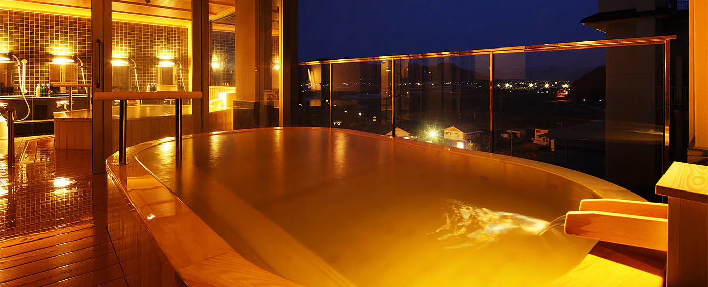 น้ำพุร้อนและอ่างอาบน้ำ