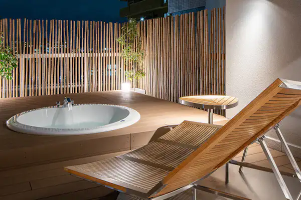 จากุซซี่