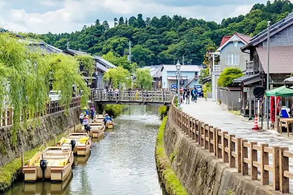 ทัศนียภาพเมืองซาวาระ