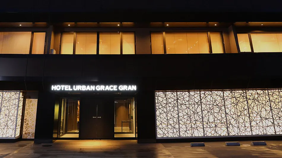 Hotel Urban Grace Grand