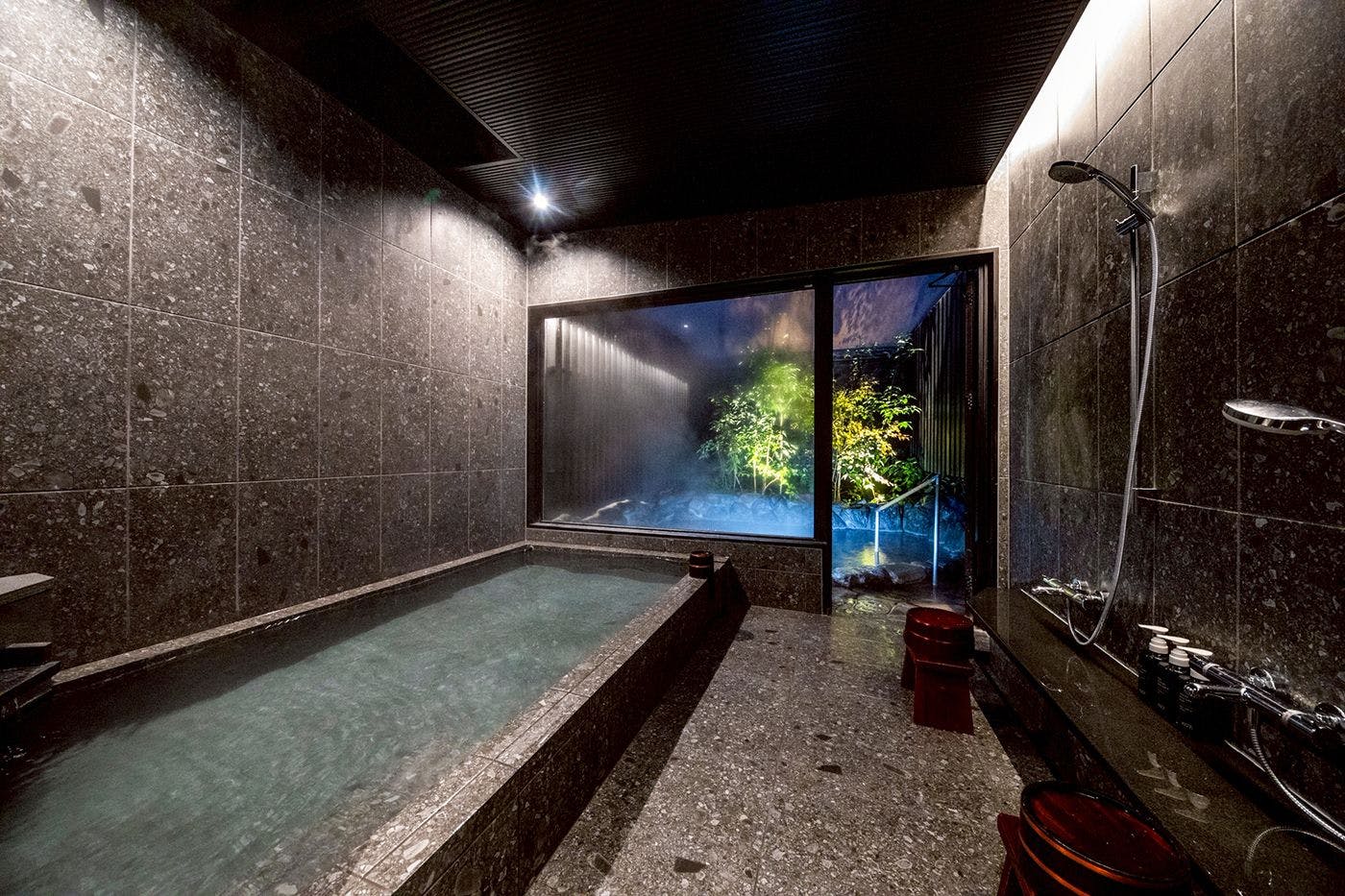 Yufuin Bettei Kazenomori: An Annex Inn with Natural Hot Spring Flow