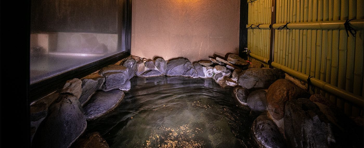 源泉掛け流しの離れ宿　由布院別邸　風の森