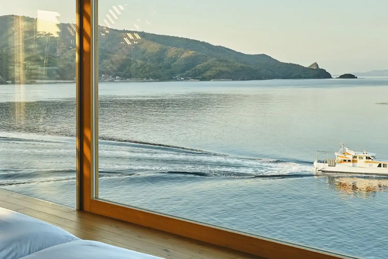 อาคารหลัก BASE