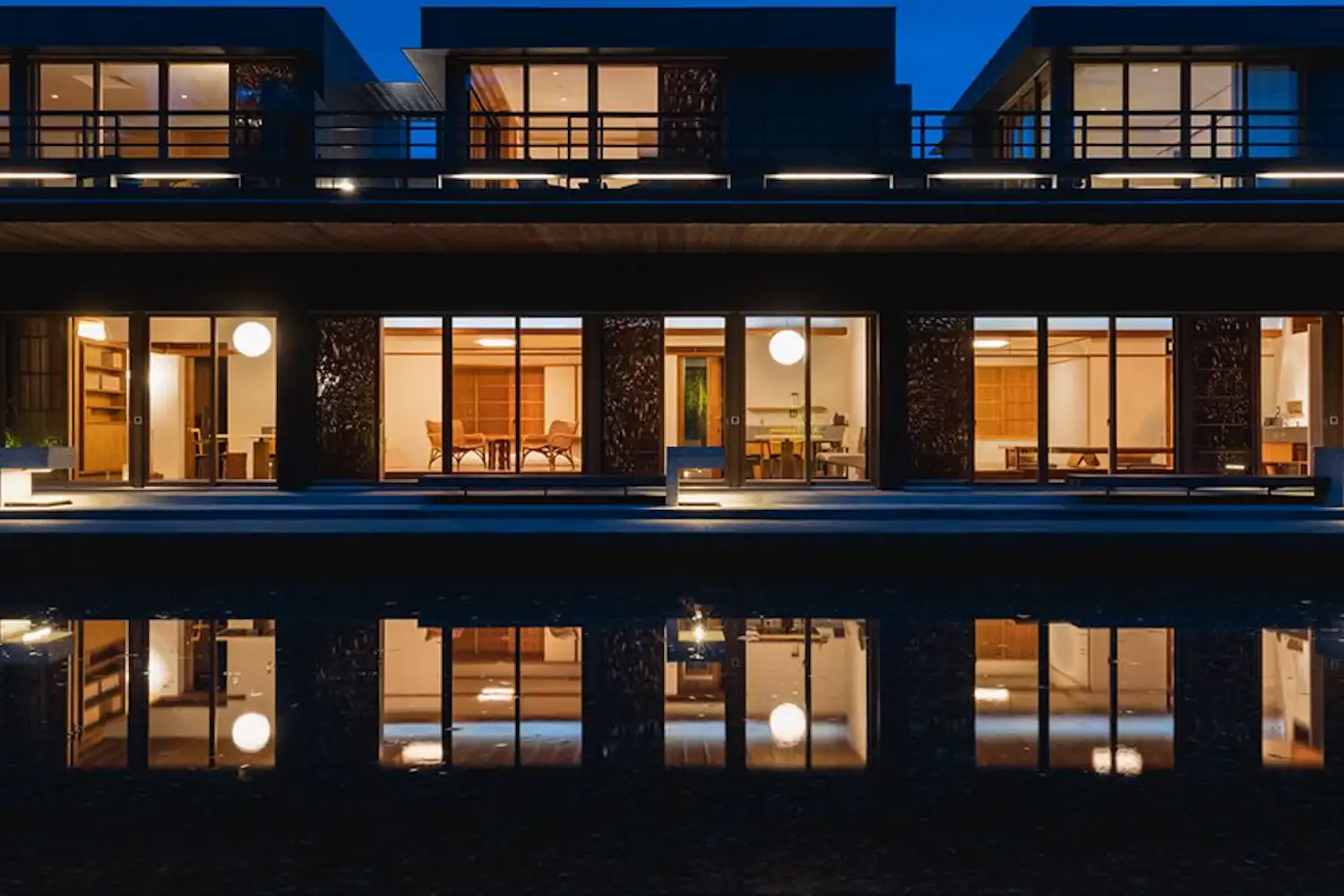 ภายนอกอาคาร