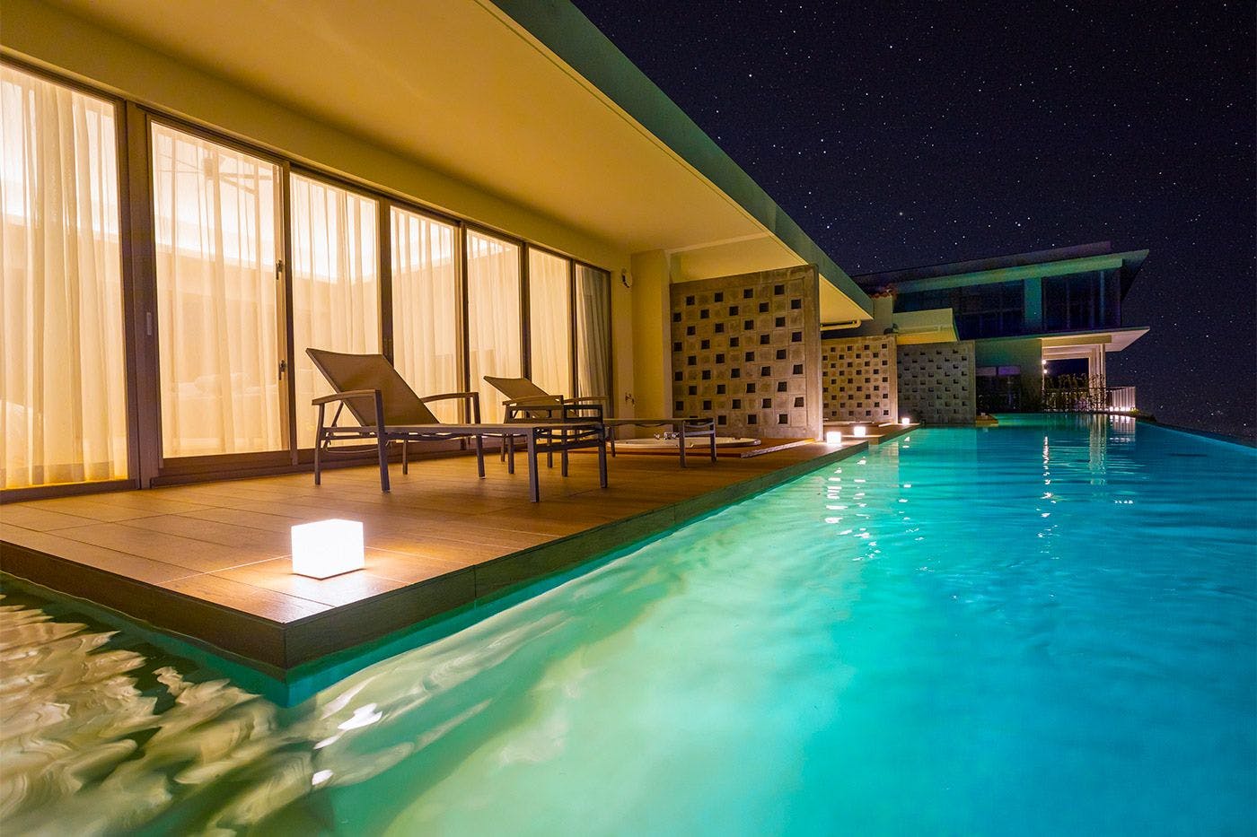 สระว่ายน้ำอินฟินิตี้