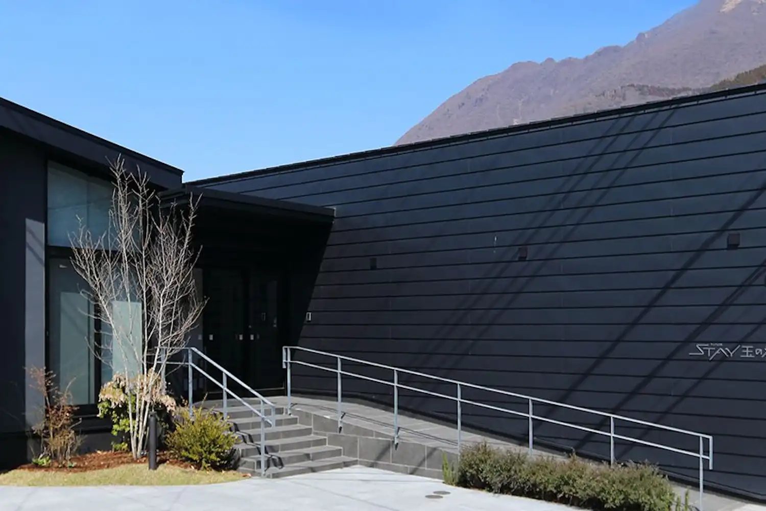 ภายนอกอาคาร