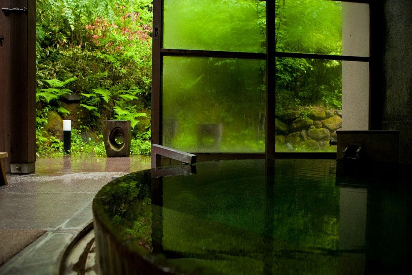 山荘　無量塔