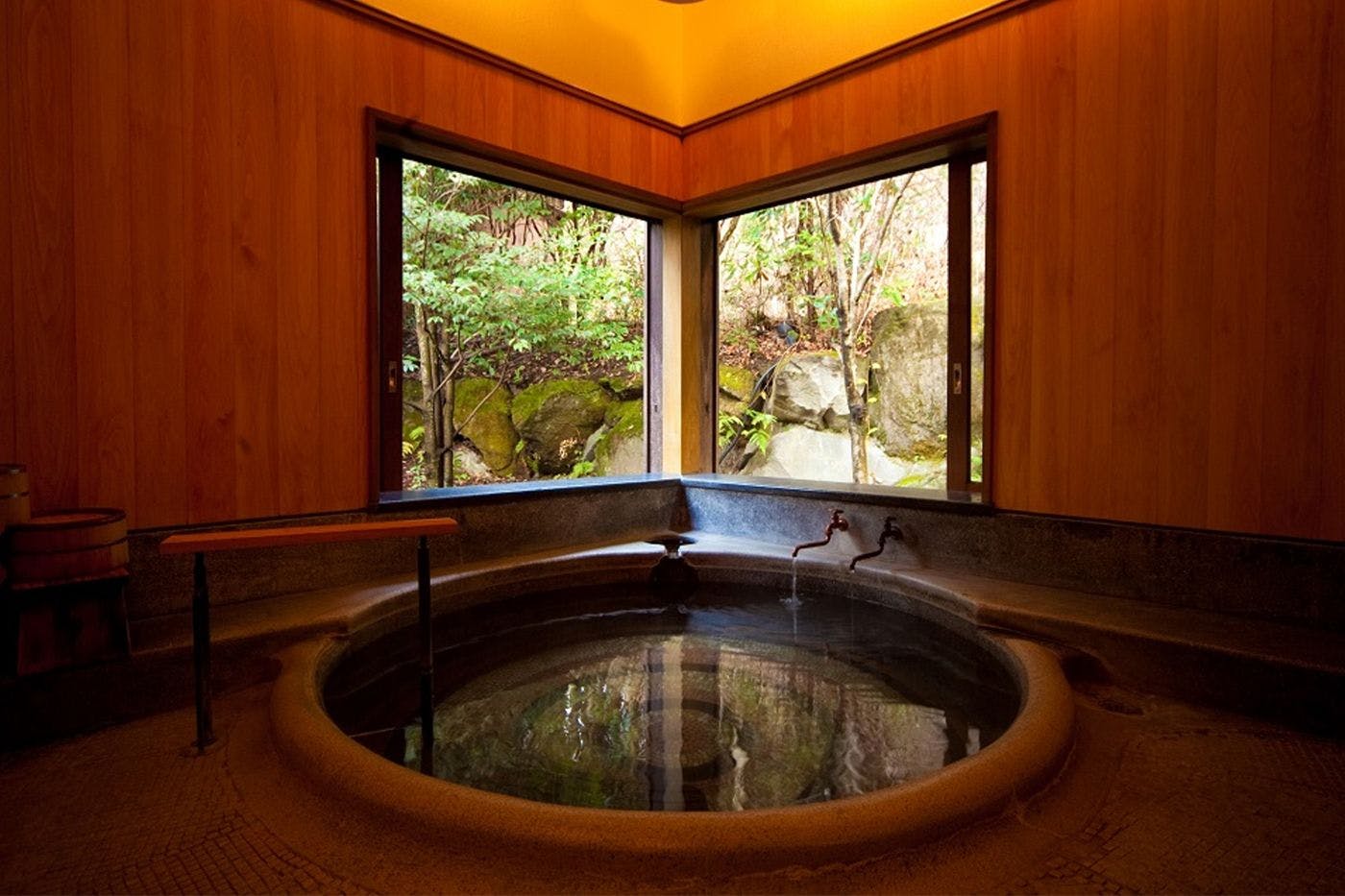 山荘　無量塔