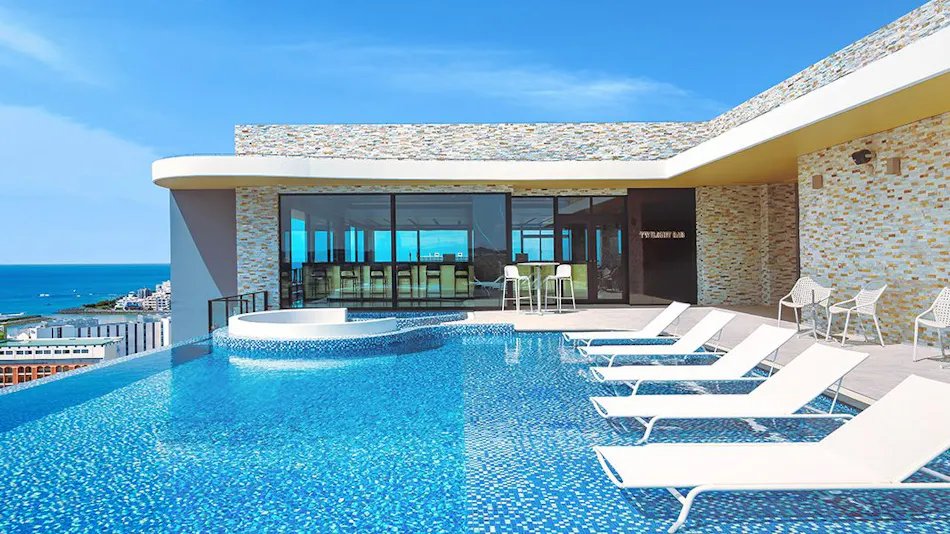 RIHGA Royal Resort Okinawa Chatan