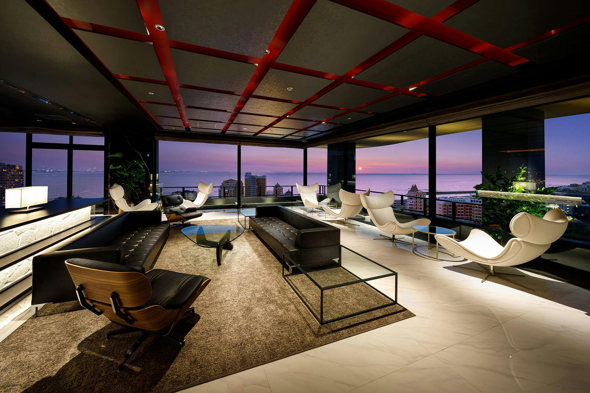 RIHGA Royal Resort Okinawa Chatan