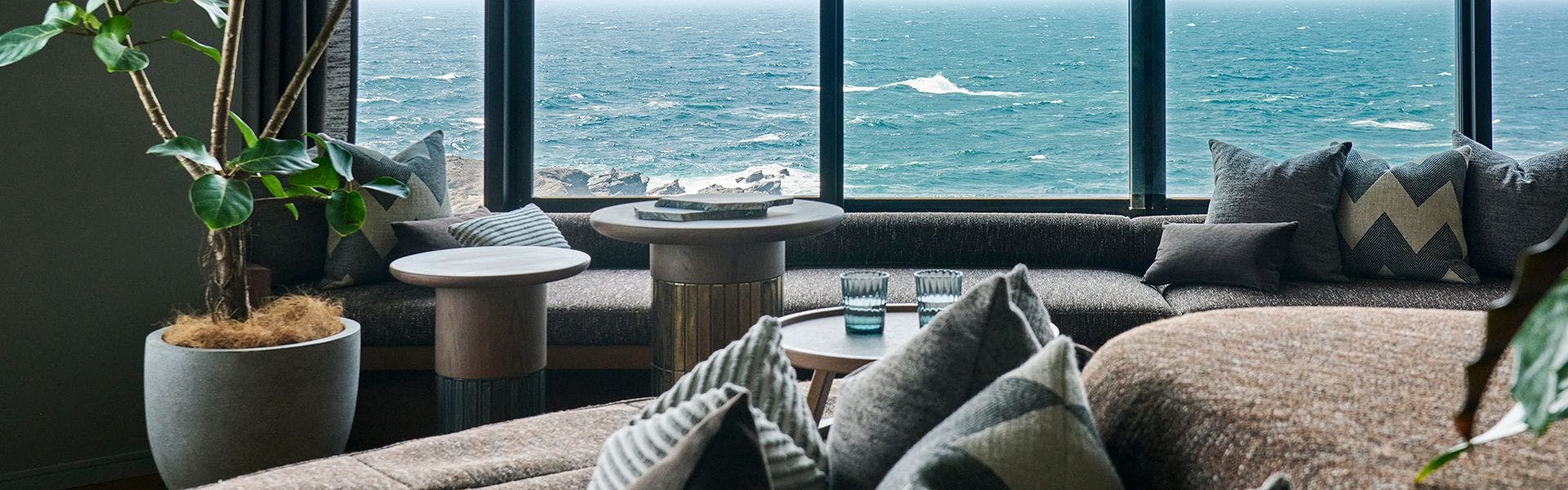 ふふ 城ヶ島 海風のしらべ