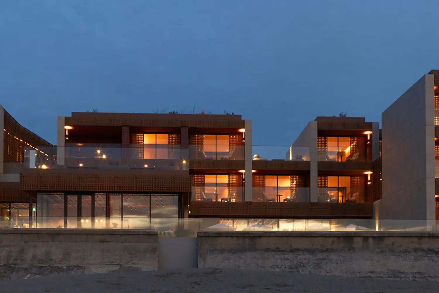 ภายนอกอาคาร