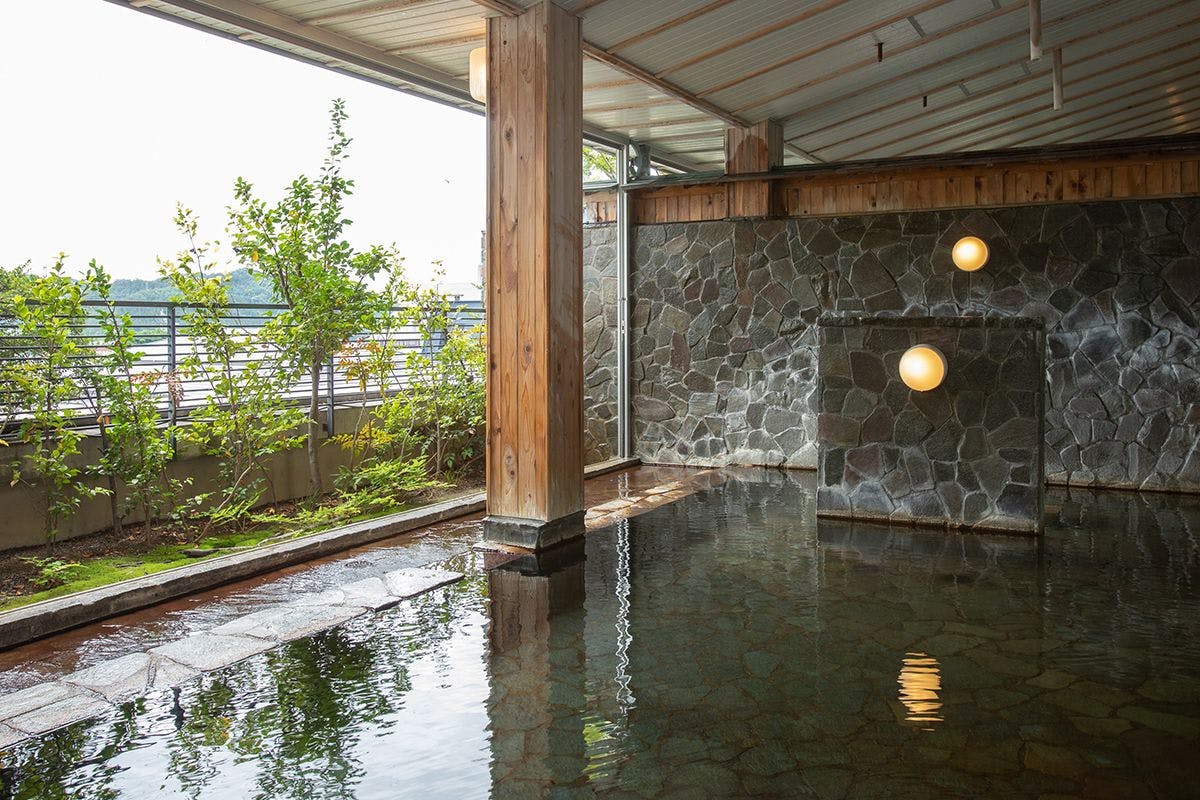 บ่อน้ำพุร้อนกลางแจ้ง