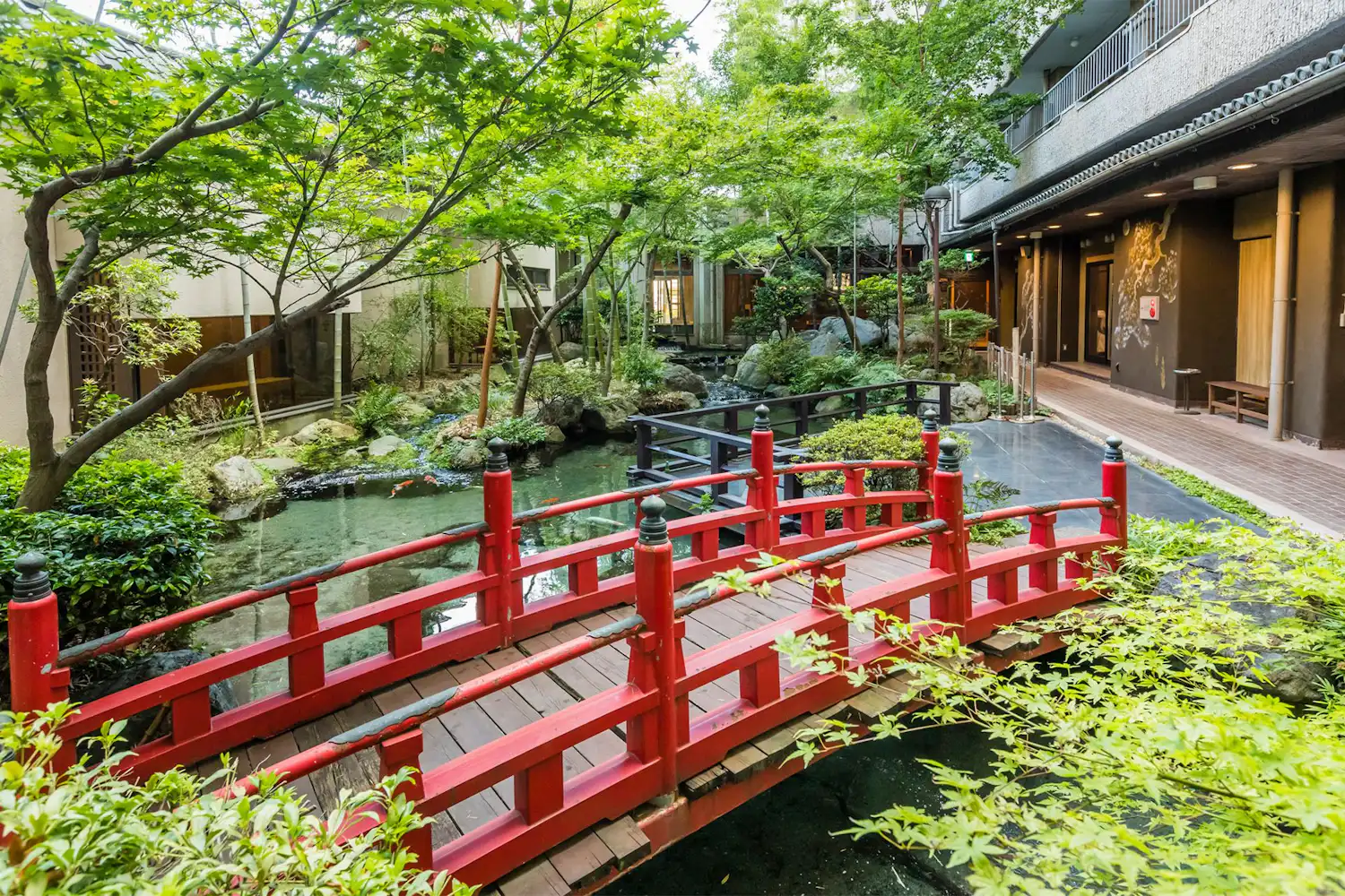 ลานกลาง