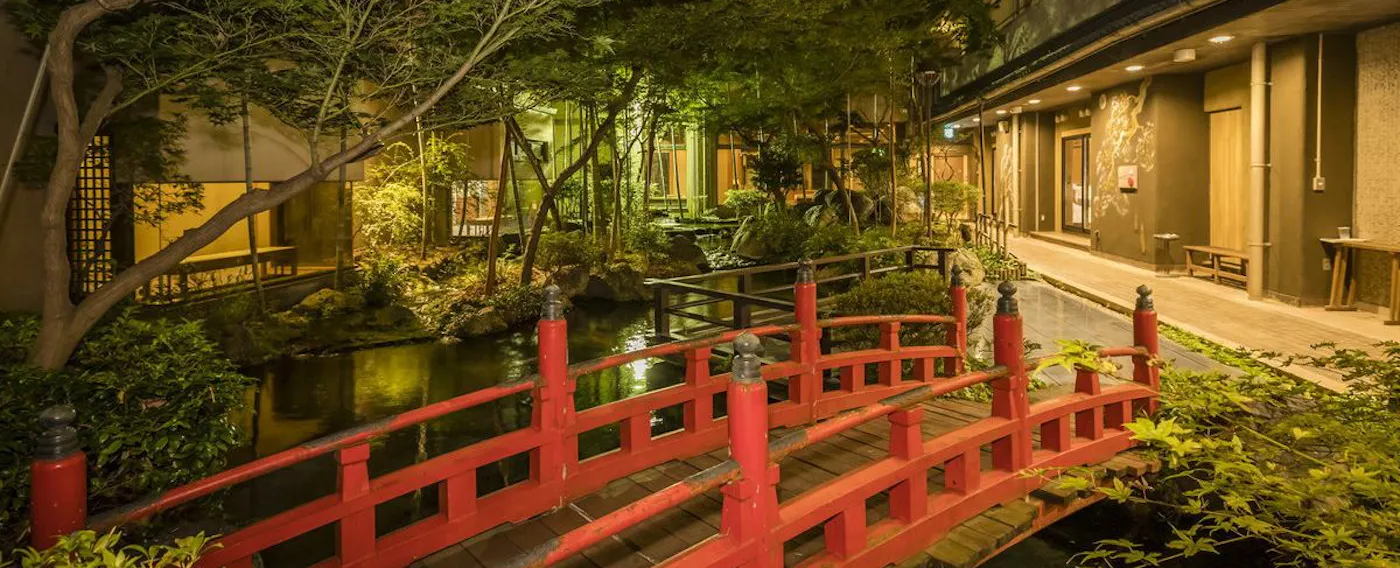 ลานกลาง