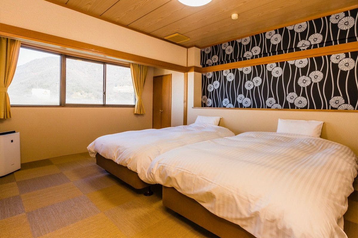 ซูพีเรีย