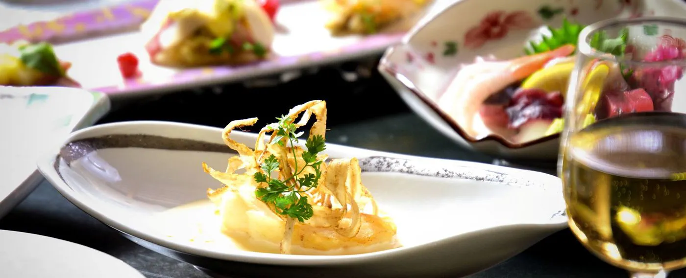 Hidangan Kursus Perpaduan Jepang dan Barat