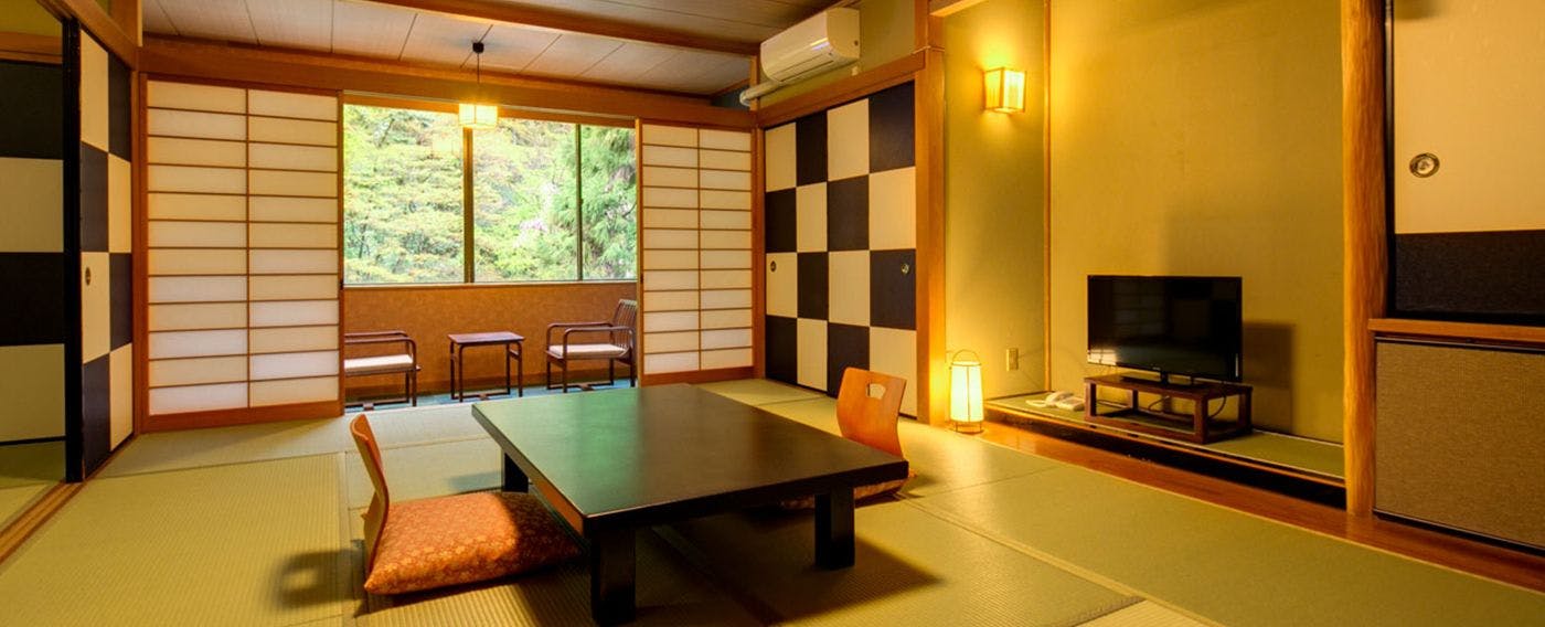 Yumoto Komachi-kan