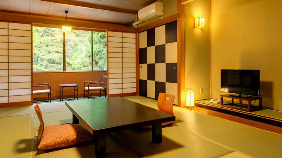 Yumoto Komachi-kan