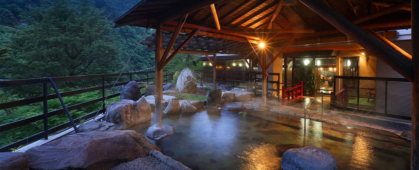 大浴場「鬼黑美湯」