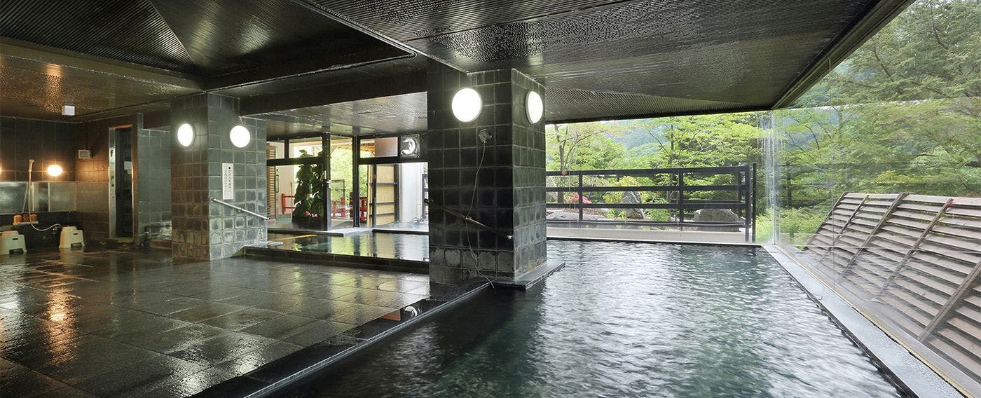 大浴場「鬼黑美湯」